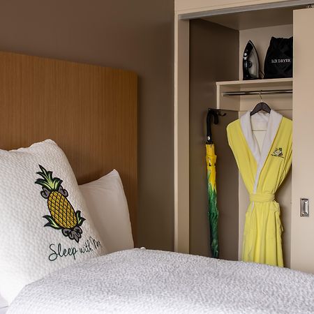 Staypineapple, Hotel Rose, Downtown Portland Ngoại thất bức ảnh